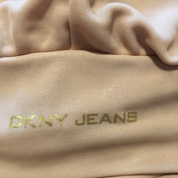 DKNY gold sleeveless turtleneck - Picture 5 of 5